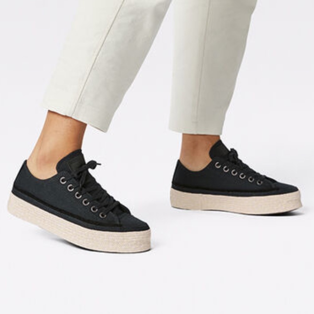 Converse All Star Trail To Cove Women’s Espadrille Size 7